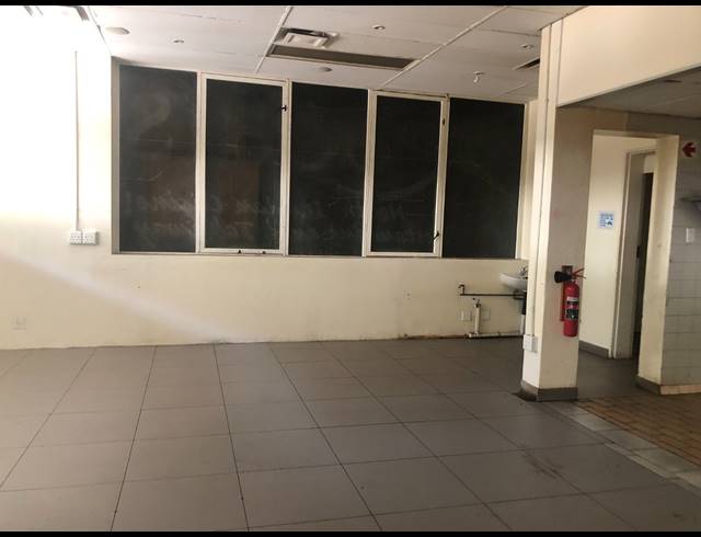 158M² RETAIL TO LET IN ROSEBANK